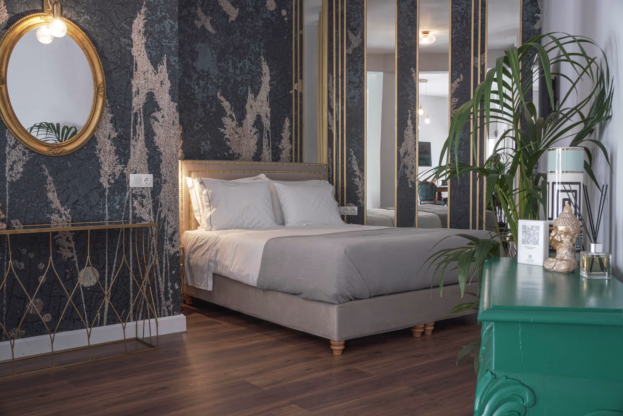 Pandora Suite